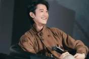 野生吳慷仁站身邊！國小生看百貨廣告「遇本人」…沒認出冷回1句超尷尬