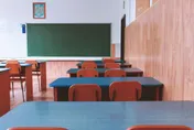 屏東國中老師疑工作壓力過大陳屍家中　同事憶：悶悶的