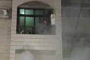 影/苗栗暗夜火警！老夫妻受困3樓陽台　驚險影像曝光