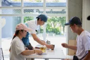 到咖啡廳打工！江宏傑當實習店員失誤連連…自掏腰包補償顧客