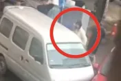 影/台南媽媽爆氣片！瓦斯行貨車撞「載小孩」休旅車　她氣炸狂罵：跟你沒完沒了