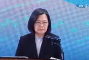 影/元旦談話被問選情　蔡英文笑了：大家都知道我支持誰、他今天就站在這裡