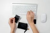 明明時間還沒到！Apple Pay狂跳「信用卡即將到期」　網友哀號：無法付款