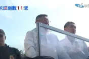 影/才剛批評侯友宜降低防彈玻璃　柯文哲車掃到一半因「這理由」也降下