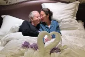 快訊/61歲楊紫瓊無預警曬嬰兒腳丫照！甜喊：2024年第一天的小奇蹟