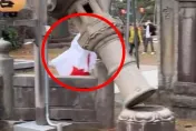 恐怖直擊！日強震神社石燈籠猛搖　巫女欲扶「下秒狠砸」驚險逃死