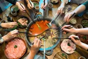 不吃沙茶醬沒事？網友曝1調味料「更難躲蘇丹紅」 全場慌了：這波根本全中