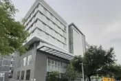 50歲「神祕電競教父」身分曝！高中畢業賺百億　4年前買壹傳媒總部