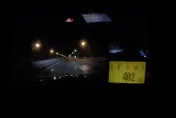 影/有貓膩！元旦深夜「沒紅斑馬」飆速402km　網揭「2疑點」