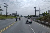 快訊/大寮機車「詭異」跨黃線撞車變廢鐵、30歲男搶救不治