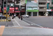 新北市斑馬線多「三條線」！交通局解釋：提升視障朋友安全