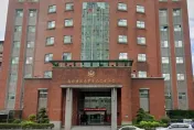 波麗士輓歌？新北警自轟「揭黑暗面」　基層嘆「高層官照升」不值得