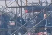 網傳台中移工高空大亂鬥！「鋼條、安全帽狂砸」　警查案發時間傻眼