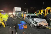 影/台66線大貨車追撞6車成「廢鐵」5人送醫　1男下車查看遭輾卡車底不治