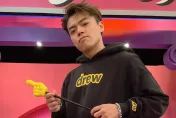 主持尾牙「台下變活春宮」突開啪！　男星海產入鏡當臨演：菜都潑地上