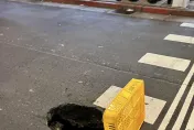 快訊/北市林森北路路面出現天坑　警方封鎖現場