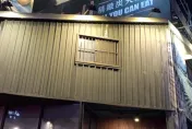 快訊/台南燒烤店屋頂冒出巨量黑煙！雲梯車趕抵現場搶救