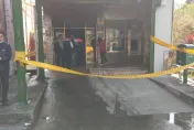 快訊/歹徒持刀搶劫！丟汽油彈炸辦公室　鹿谷清水郵局經理遭砍送醫