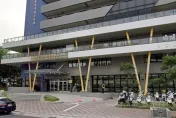 快訊/高雄柴山大道「樹上驚見男屍」！　登山民眾路過嚇壞秒報警