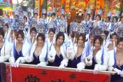 影/峰峰相連！台南60「舞魅孃」深V巨彈又翹臀　陪土地公遶境