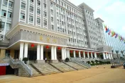 爸媽也有小圈圈！陸大學創「家長群組」　學生哀號：還要被管多久？