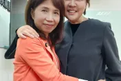 陳昭姿投廢票民眾黨支持者喊開除黨籍　黃珊珊曬摟抱照力挺：昭姿姐加油