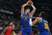 影/MVP呼聲高！約柯奇「雙20」超狂大三元　近50年來第1人
