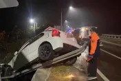 快訊/台南南化山區凌晨車禍　自小客車撞爆護欄不見駕駛