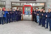 特製春聯迎新春！　北投警力全開維護治安不鬆懈