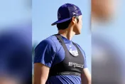 影/大谷穿「黑色布拉甲」春訓苦練　網笑問：有助二刀流？