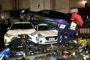 快訊/保時捷半夜撞電線桿毀14車　目擊者：車上2人步行離開