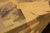 炫耀文？男主管曬年終「比去年少4.8萬」　網一看怒轟：不知足