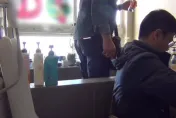 影/上網爬文！桃園工人「加鹽沙士」種大麻助生長　「浴室」變開心農場