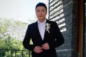 Toyz過年突公開報喜！PO牽手照預告「1條件達成就求婚」　網敲碗：找超哥當伴郎