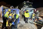 快訊/疑酒駕釀禍！台中大甲遊覽車、貨車對撞　駕駛命危7人送醫搶救中