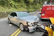 台9線賓士越線對撞小黃3人傷　2車頭全毀賓士男自稱「打瞌睡」釀禍