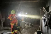 「喀」一聲斷電「客廳陷火海」！新莊一家3口獲救送醫　8貓咪奄奄一息