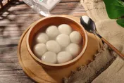 糖友狂嗑湯圓配紅豆湯「血糖飆400」急注射胰島素救命