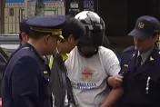首起隨機殺人1/仿造漫畫殺人改運！房東接起奪命電話慘死浴缸