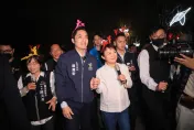 全程牽緊緊！盧秀燕、蔣萬安台中燈會合體　她「1暖舉」曝藍營長姐風範