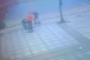 艋舺公園爆群毆！酒後喧譁害他睡意全無　5旬女遭踹倒地不起