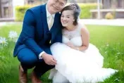 玻璃娃「求幫P」截肢夫製作角色　版主出神圖賺淚：祝白頭偕老