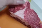 遼寧女超市買牛肉發現竟是「牛油包瘦肉」 商家假一賠十兼道歉
