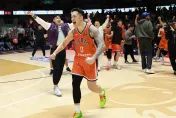 絕殺你的絕殺！周儀翔超狂壓哨3分　領航猿逆轉收下4連勝