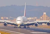 南跑道歲修大塞機...326班次延誤　桃機拚「提前16hrs」修完