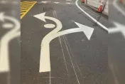 高雄三多商圈出現交通「藝術」標線！汽車粉專PO出一堆人疑惑　網笑：打太極？