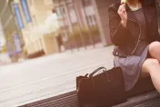 女友住家裡...打工月賺2萬「9天花光」　男友收暗示心累
