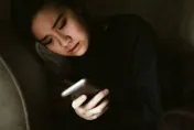女律師每週工作7天…「24小時on call」被老鳥欺負　崩潰提離職再舉報公司
