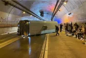 康橋翻車「龍萊6年8件違規」！公路局將查核　校方不排除解約