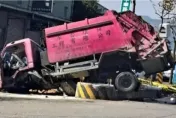 快訊/新北垃圾車衝撞分隔島！女子撞破玻璃飛出車外